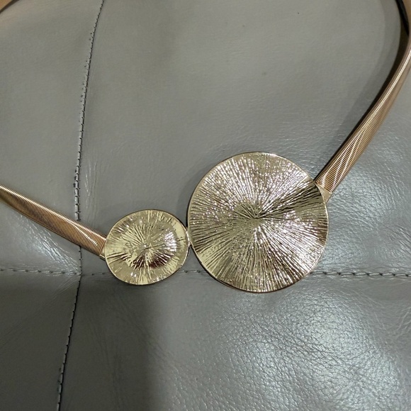 Textured Gold Round Buckle Belt – Minimalist Statement Waist Belt